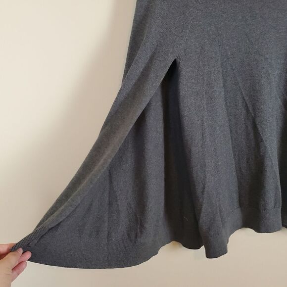 Trina Turk Dark Gray Sweater Capelet Size Large - Picture 4 of 8
